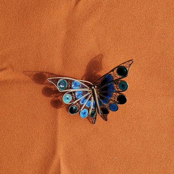 VINTAGE 800 Gold Filigree Butterfly and Glass Enamel Brooch - Picture 5 of 13